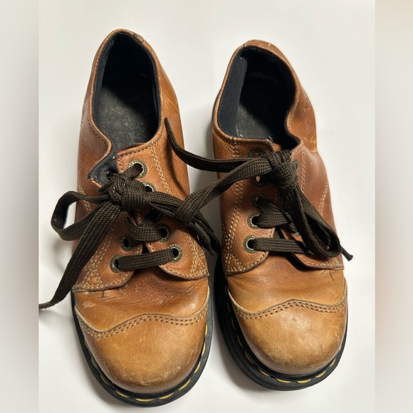 Vintage Dr. Martens Shoes Women’s Brown Leather Oxford with Thick Sole - Picture 1 of 9